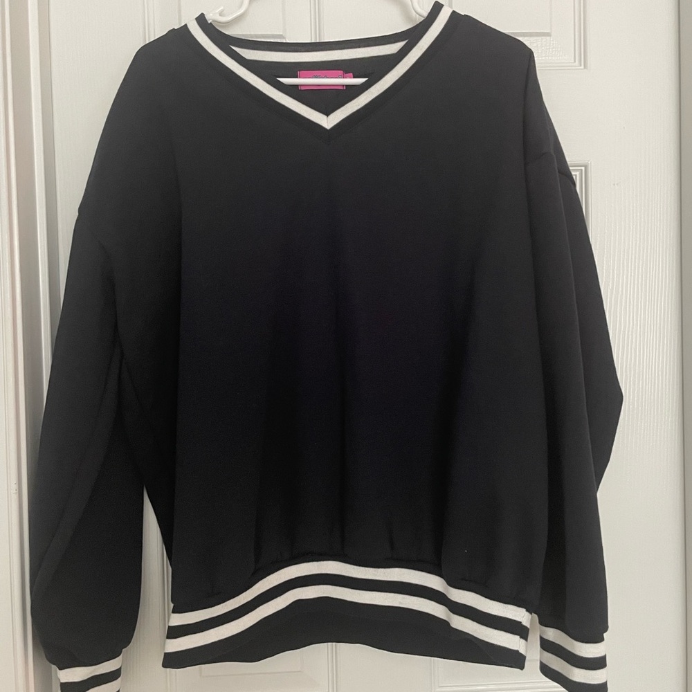 Edikted Navy V-Neck White Stripe Sweatshirt Medium NWT